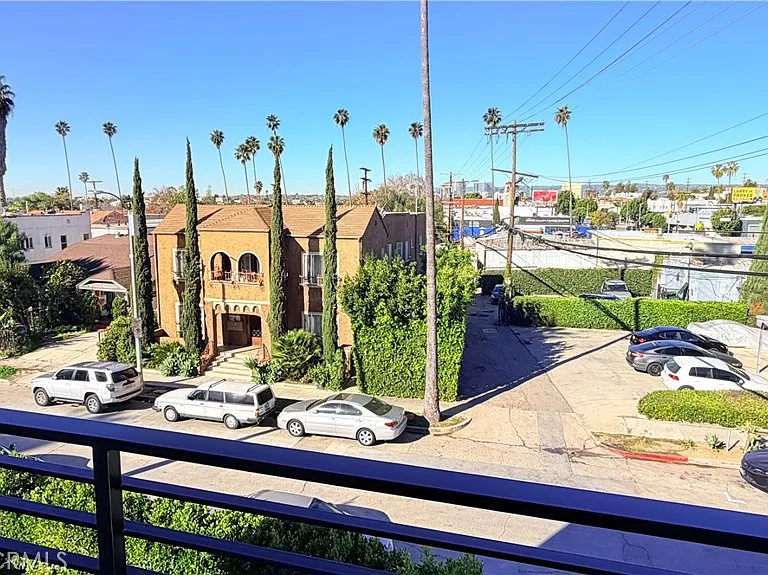 1416 S Cloverdale Ave — Photo 14