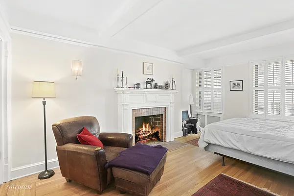 Sold by Corcoran | media 8