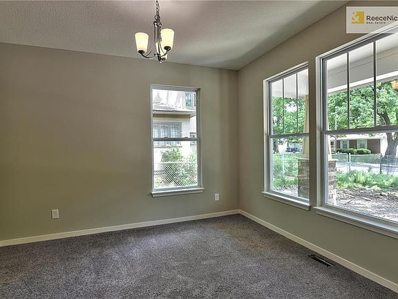 5th image of 5210 Meadowsweet Ln