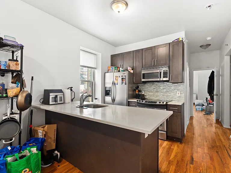 132 Jefferson St #1 — Photo 2