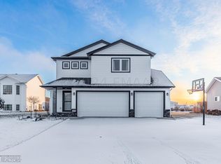910 4th Ave NW, Dilworth, MN 56529