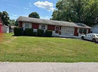 806 Joliet Dr, Cahokia, IL