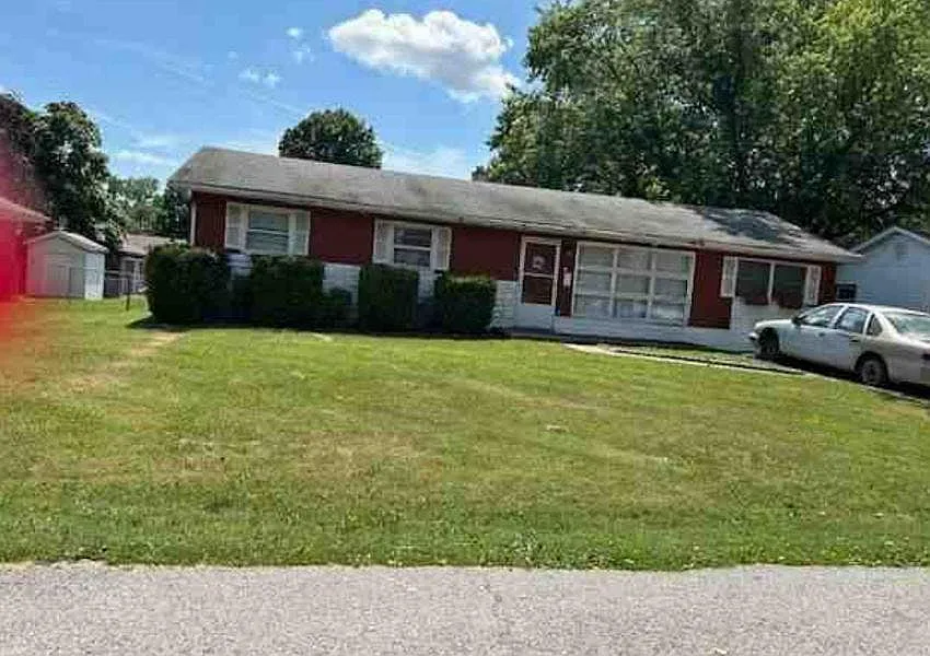 806 Joliet Dr photo 1