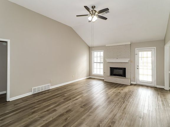 4th image of 8607 Sunnyvale St N