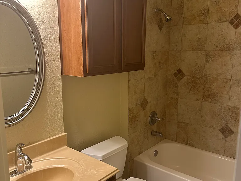 1005 Live Oak Dr — Photo 11