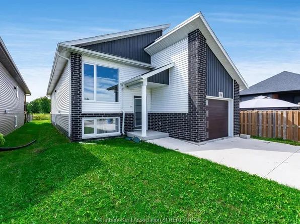 215 Manning Dr, Chatham Kent, ON N7M 0S5