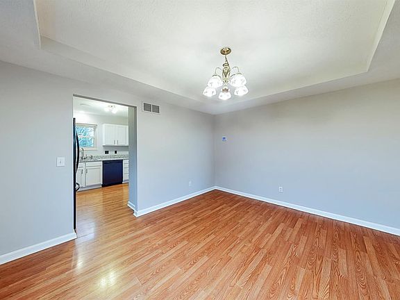 5th image of 6891 Brook Hollow Ct