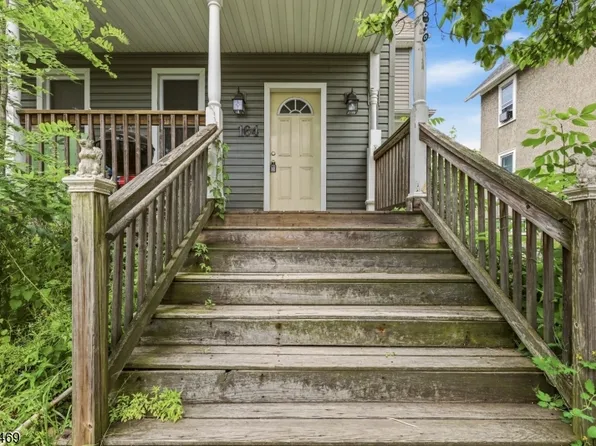164 Main St, Newton Town, NJ 07860