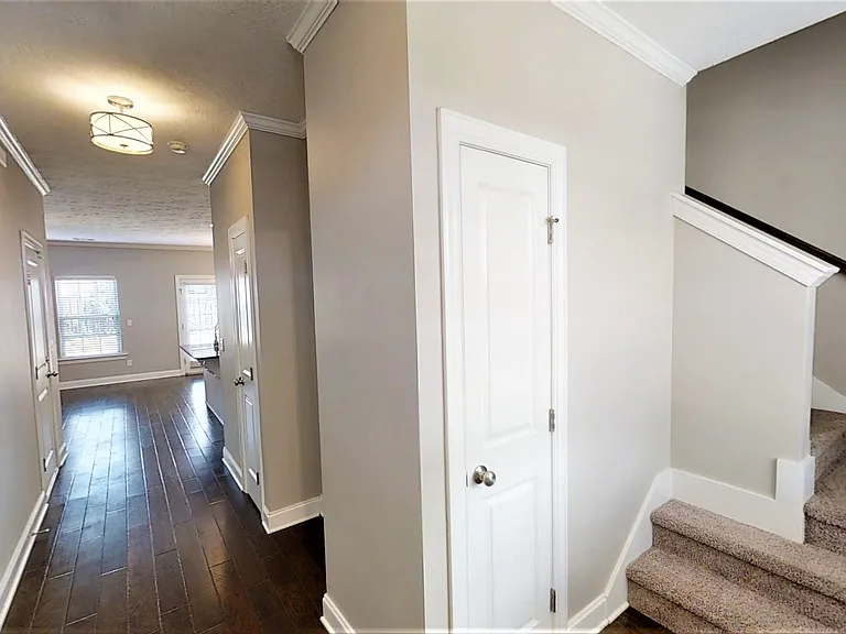 407 Brantley Cove Cir — Photo 2