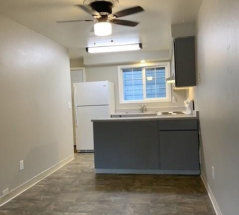 3rd image of 909 W 36th St APT A