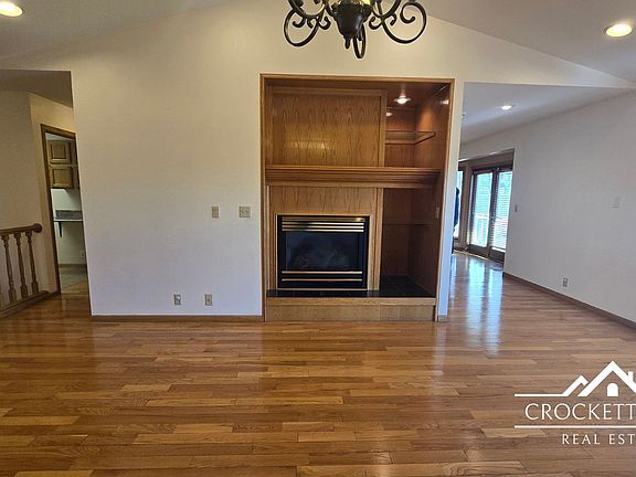 3rd image of 2006 Cactus Rd