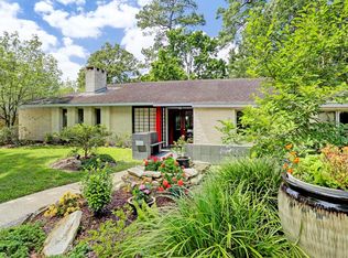 10122 Holly Springs Dr, Houston, TX 77042