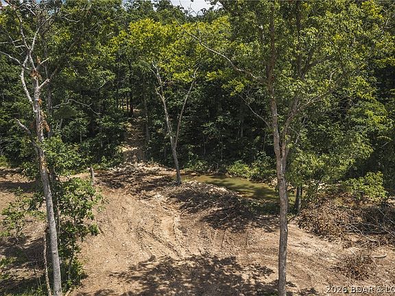 3rd image of Geronimo Springs Rd #4