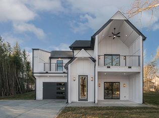 301 Front St, Easley, SC 29640