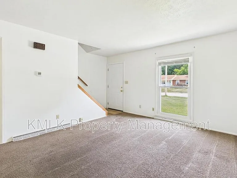 4280 Lorwood Dr — Photo 6