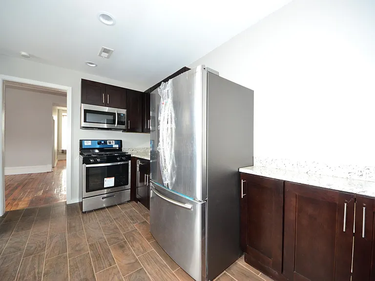 3324 S Halsted St #3F — Photo 7