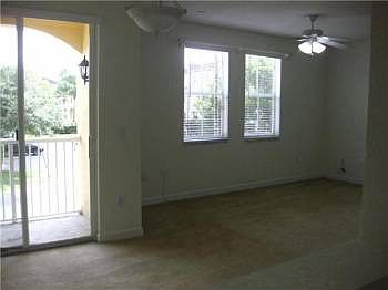 3rd image of 160 Jacaranda Dr APT 207