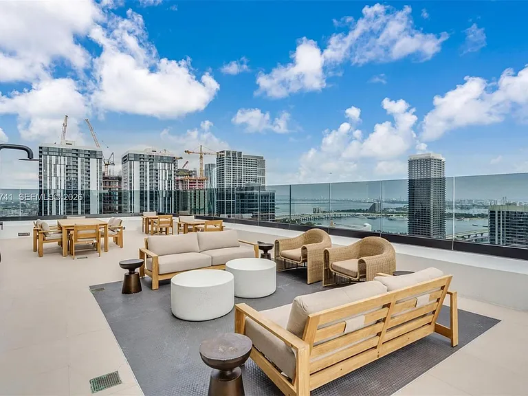 225 N Miami Ave #1709 — Photo 39