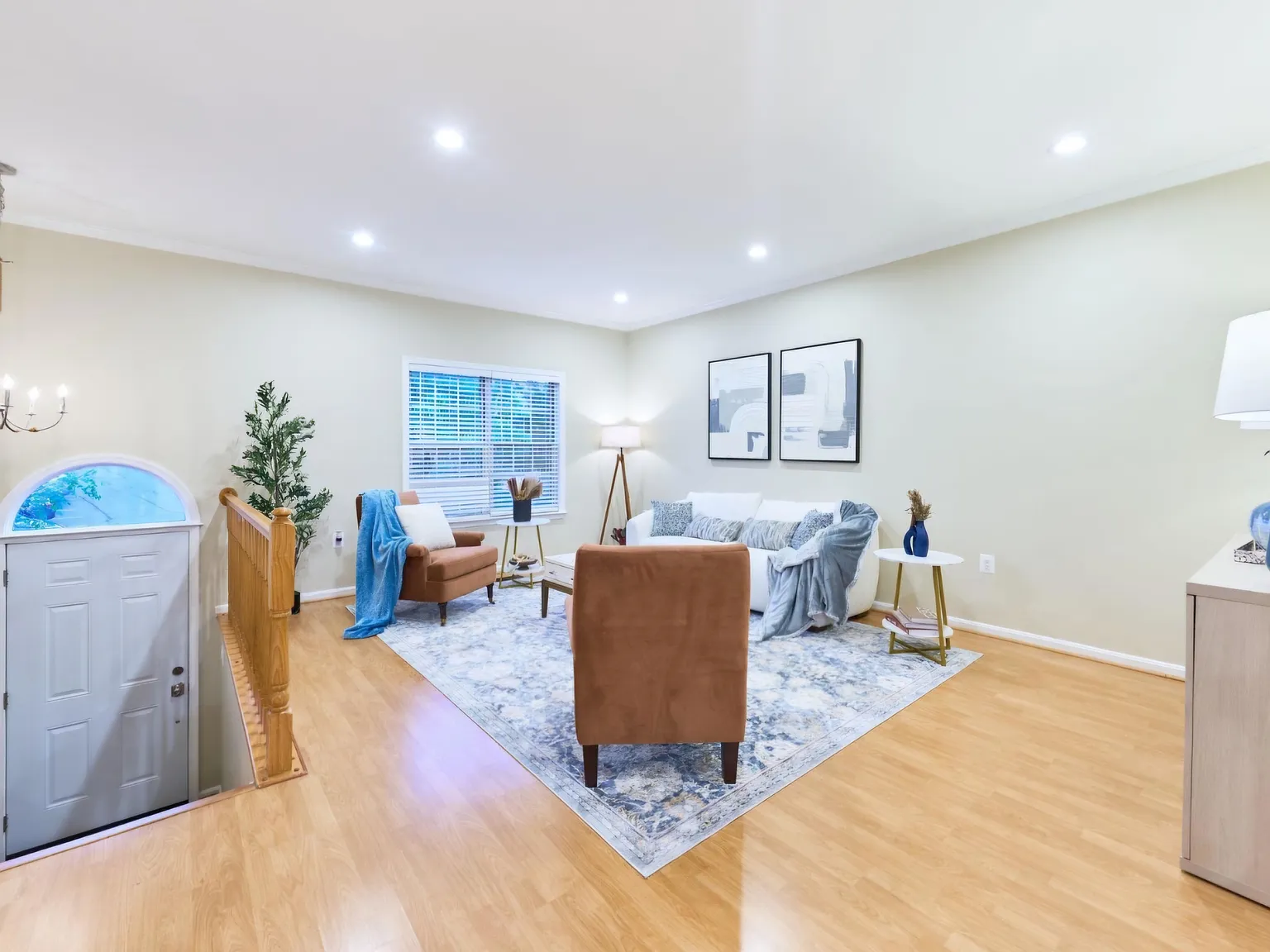 3 bed, 2.5 bath, 1532 sqft, $3,500 — Photo 2