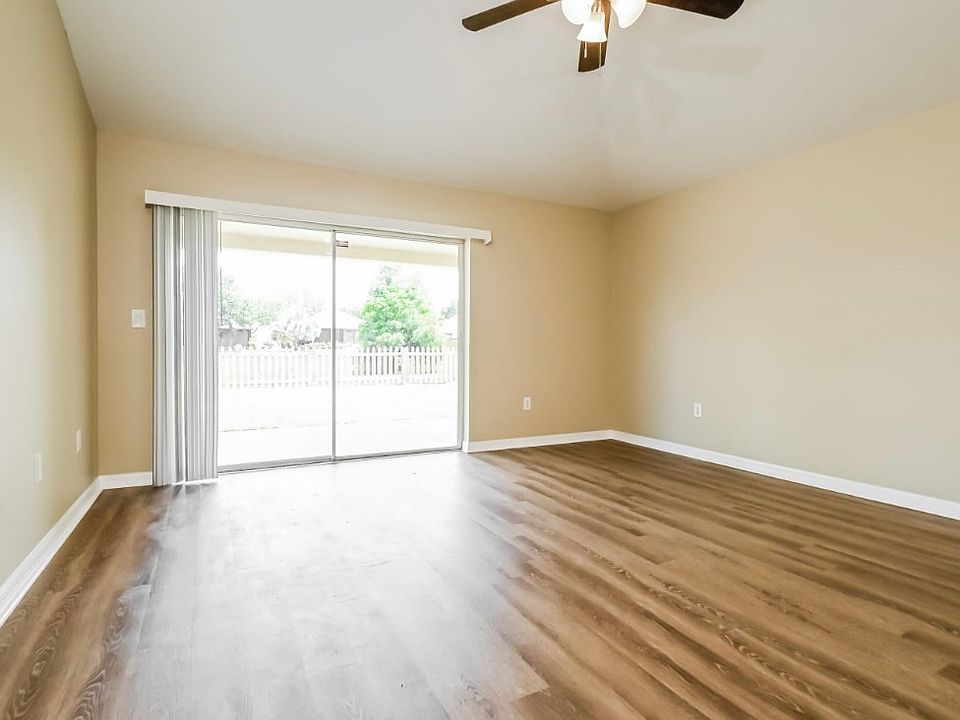 1st image of 6630 Cambridge Park Dr #1