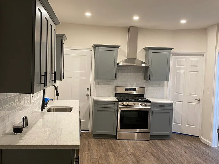 141 Clark Pl #2 — Photo 2