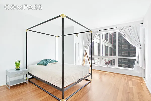 Sold by Compass | media 4