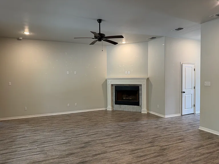 3404 Braford Dr — Photo 6