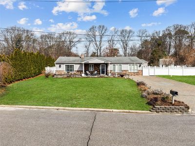 10 Heather Court, Centereach, NY, 11720