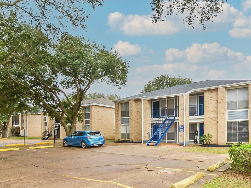 Vail Apartments 1015 Gunnison St Sealy TX Zillow