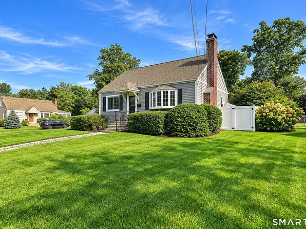 29 Dawes Street, Milford, CT 06460