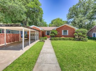 606 W Simmons St, Weatherford, TX 76086