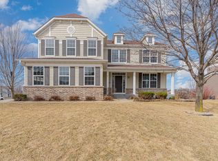 19585 Hazel Nut Ave, Lakeville, MN 55044