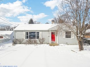 1942 Hickory St, Waukegan, IL 60087