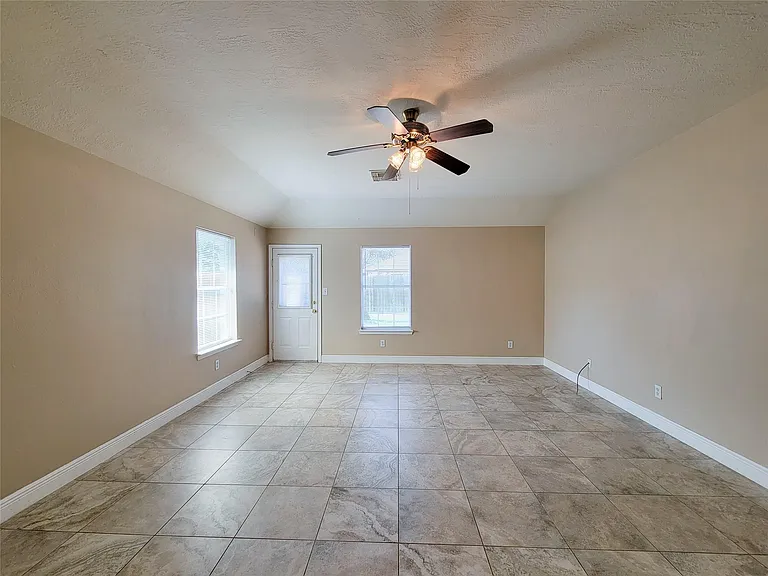 9319 Knockomie Ct — Photo 4