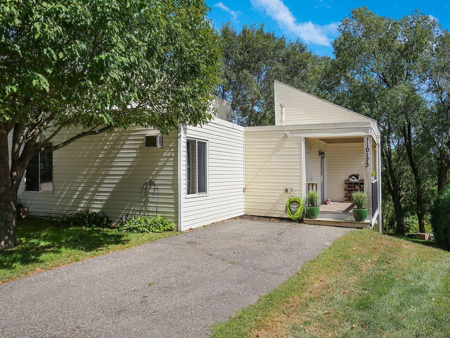 110173 Friendship Ln S, Chaska, MN 55318 Zillow