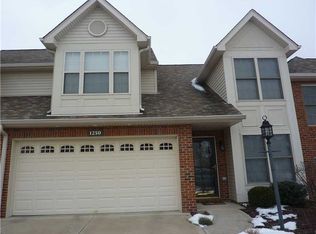 1250 Crest Dr, Oakdale, PA 15071