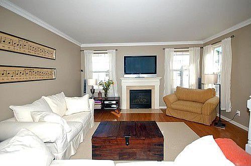2nd image of 324 Wilshire Dr