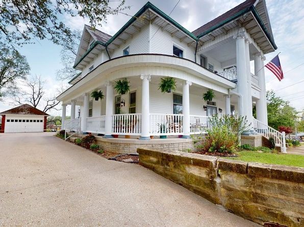 410 Riverside Dr, Jasper, IN 47546