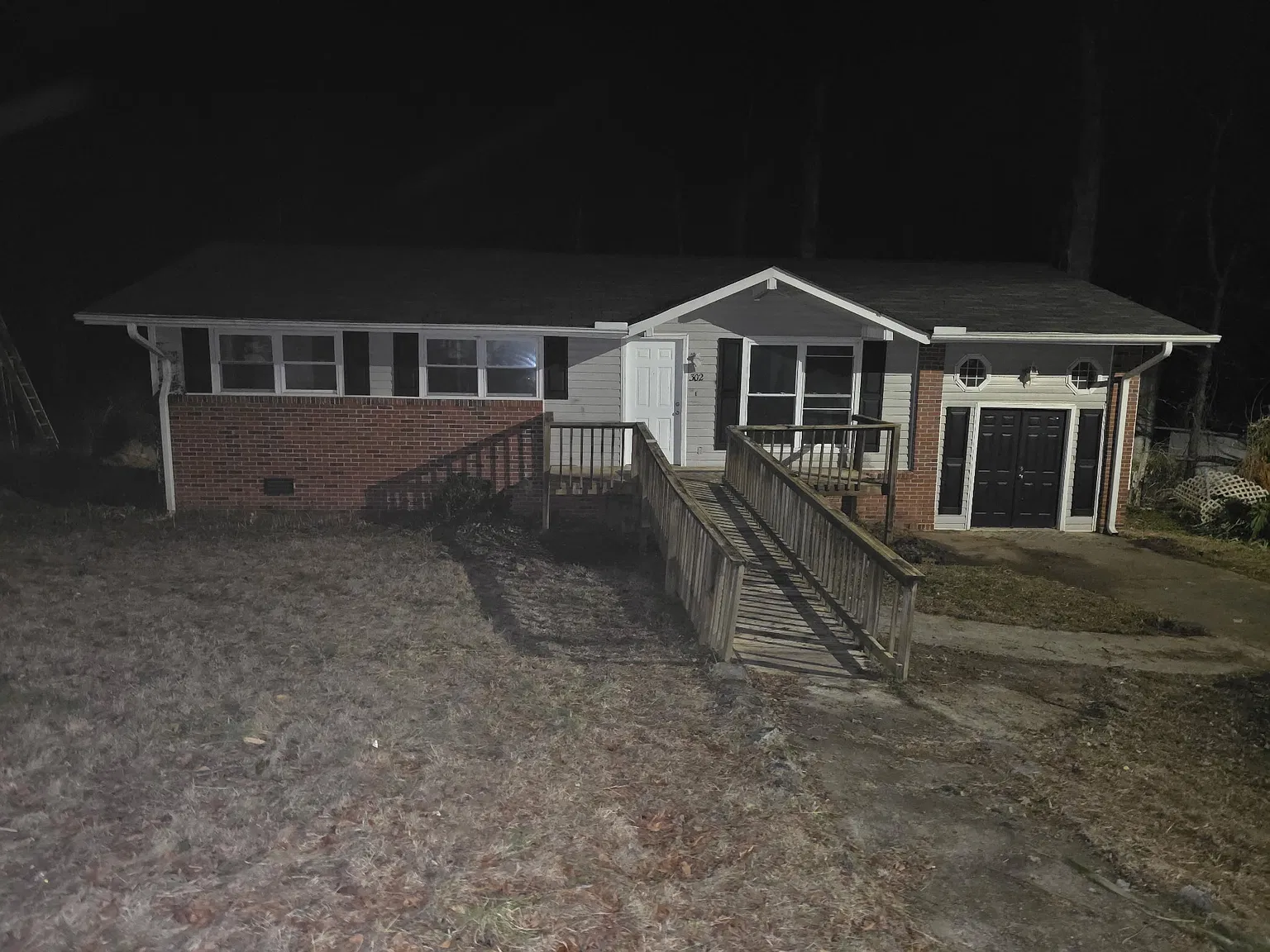 3 bed, 1200 sqft, $1,400 — Photo 2