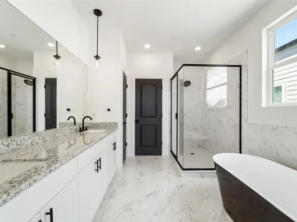 4305 Larkspur St, Houston, TX 77051