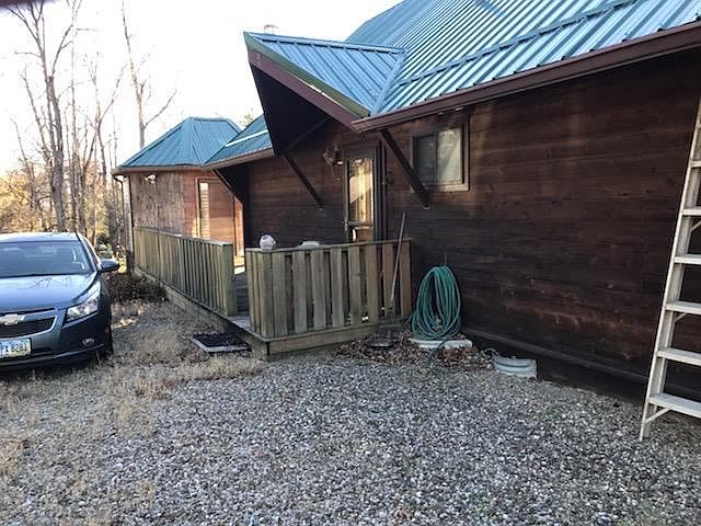 1st image of 3500 Shad Dr E