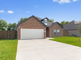 1034 Springview Ln, Mabank, TX 75147