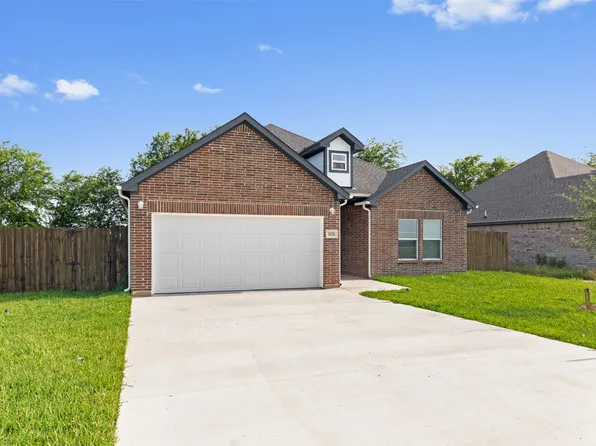 1034 Springview Ln, Mabank, TX 75147