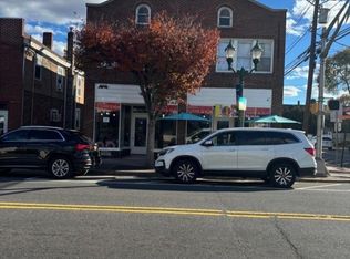 2 E Somerset St, Raritan, NJ 08869