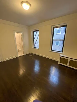 Rented by Oxford Property Group | media 8