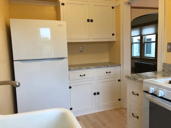 4428 N Oakland Ave, Milwaukee, WI 53211