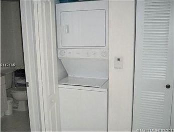5th image of 117 NW 42nd Ave APT 506