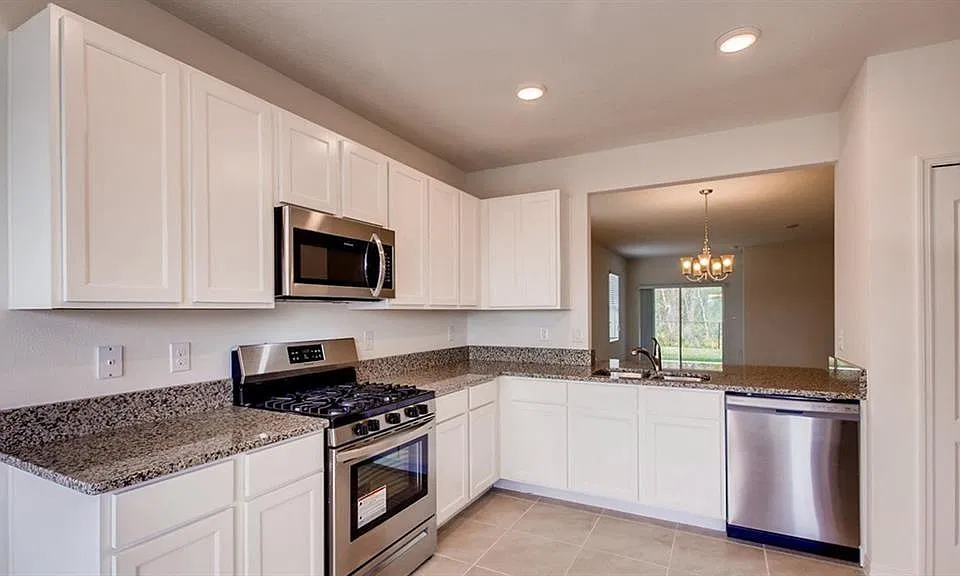 2220 Arlington Dr SW