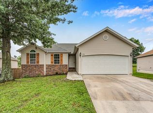 524 W Woodbine Rd, Nixa, MO 65714