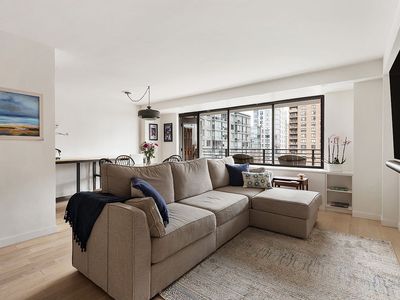 382 Central Park W APT 8M, New York, NY, 10025